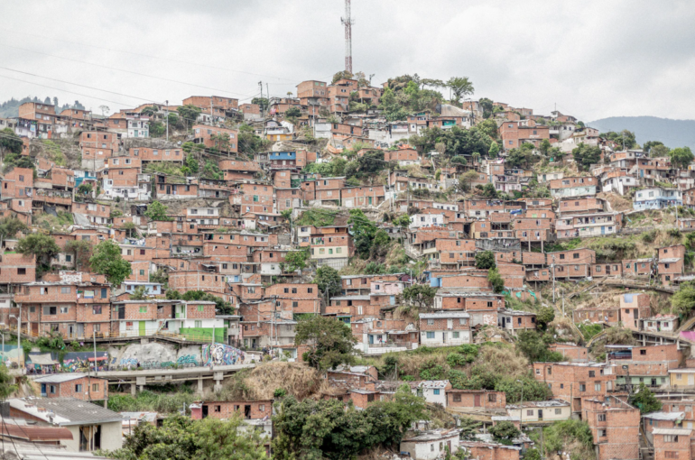 Smart urban technologies in Latin America: a Regional Landscape